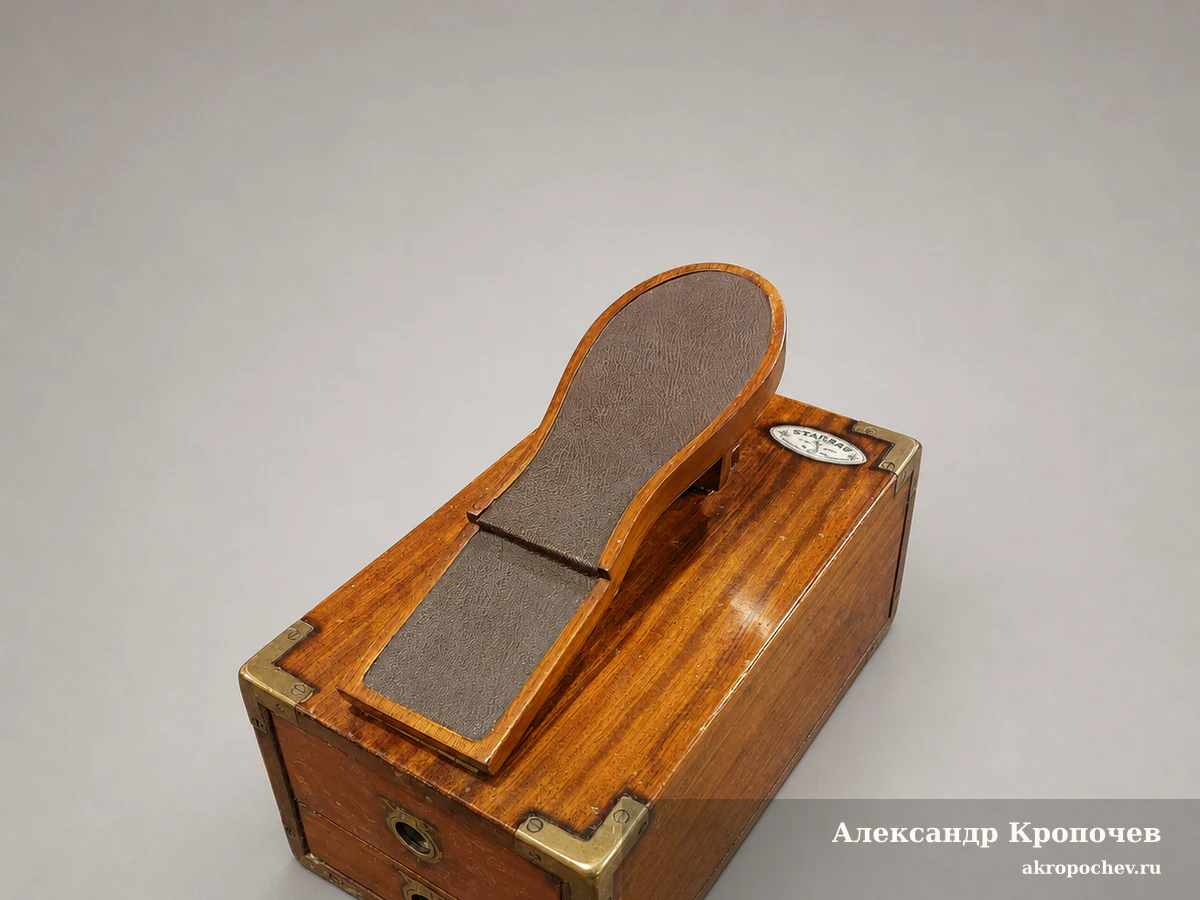 Американская подставка для чистки обуви XIX века после реставрации